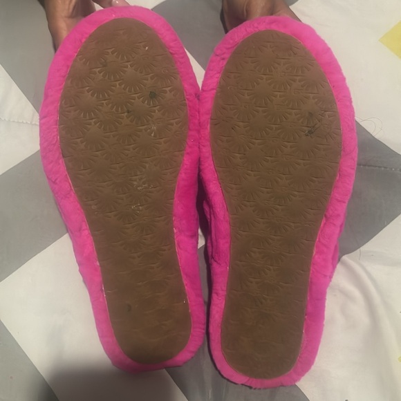 Ugh Fluff yeah slippers - Picture 2 of 2